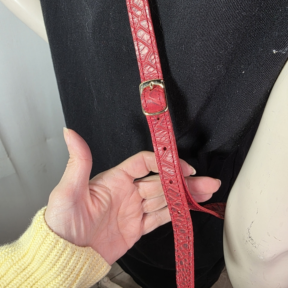 Planner Perfect Red Croc Embossed Leather Traveler’s Notebook Wallet & Crossbody - Picture 3 of 12